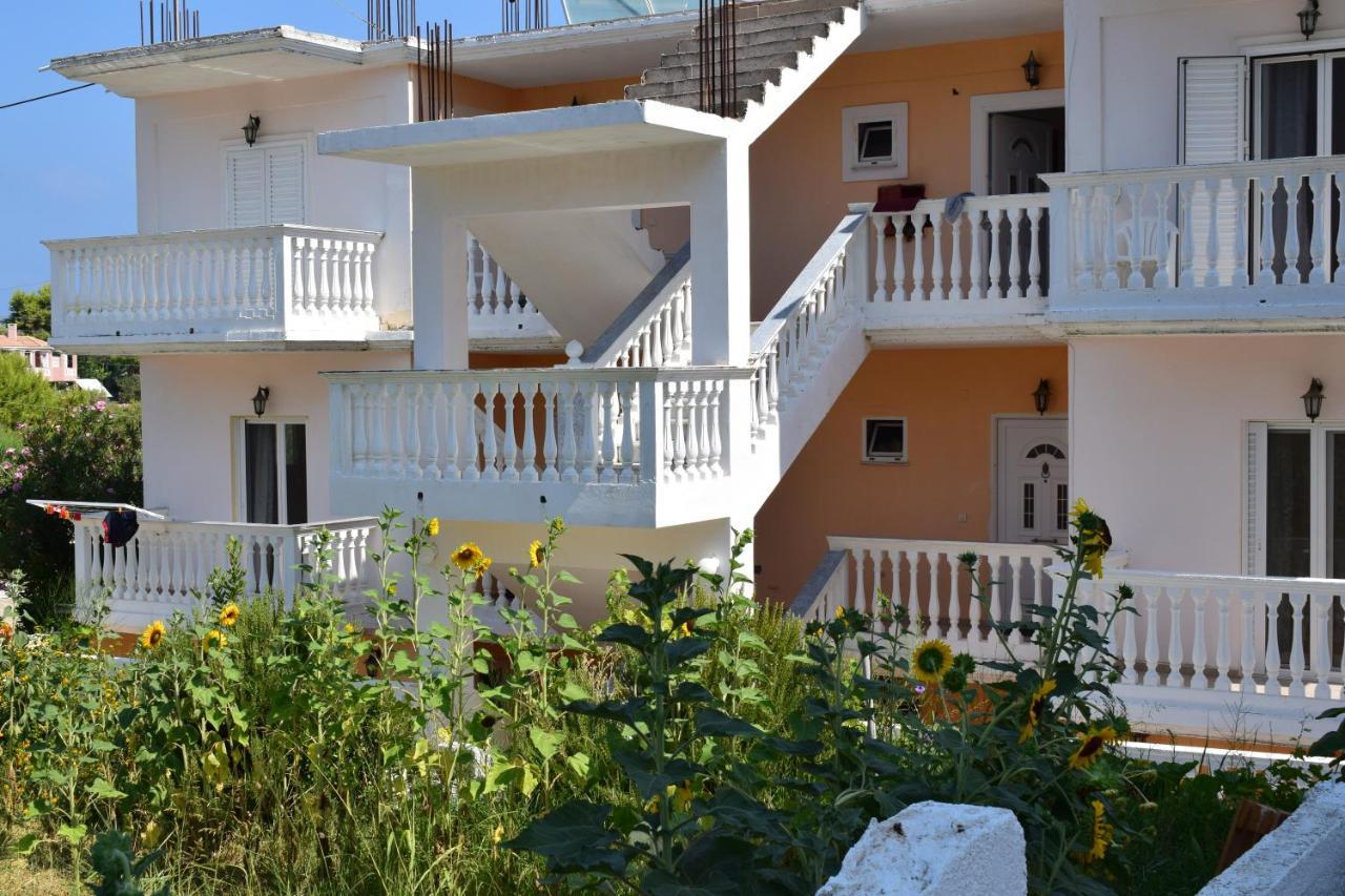 אמודי Red Sun Apartments מראה חיצוני תמונה