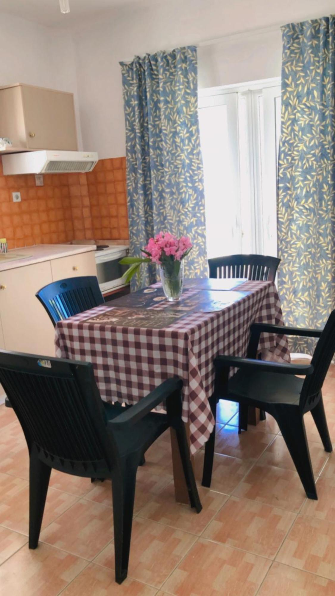 אמודי Red Sun Apartments מראה חיצוני תמונה