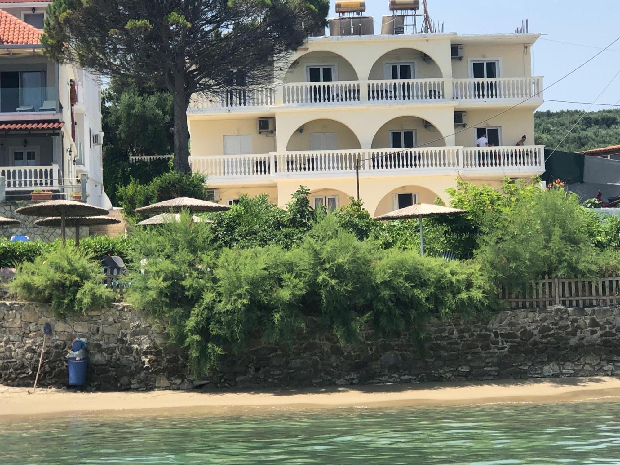 אמודי Red Sun Apartments מראה חיצוני תמונה