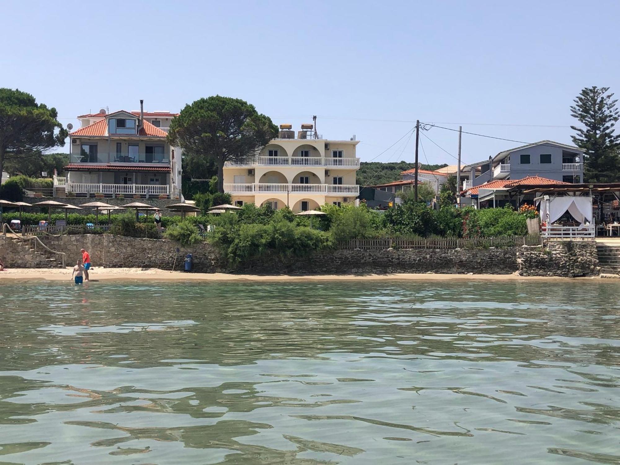 אמודי Red Sun Apartments מראה חיצוני תמונה